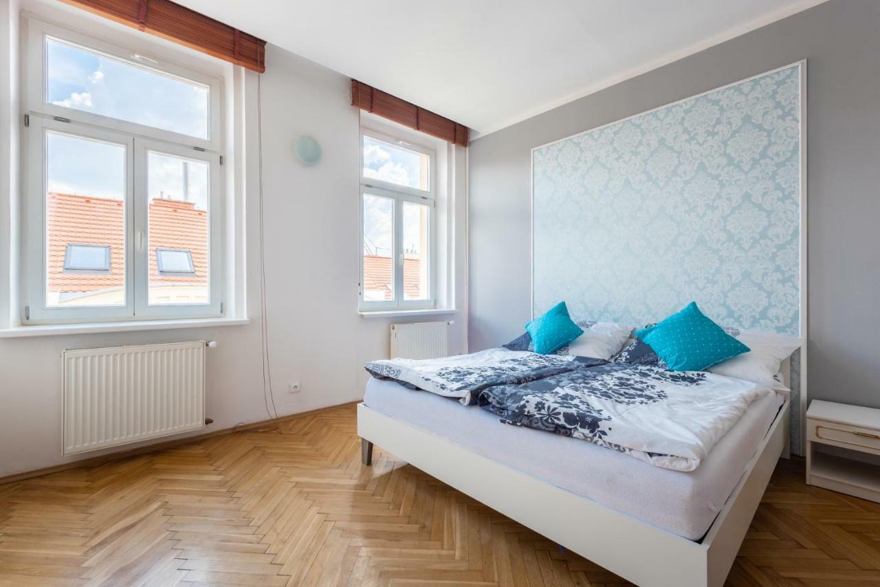 Apartament Bright Few Steps From Centre Praga